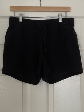 🍋 Lululemon Athletica Black Athletic Drawstring Shorts 🍋